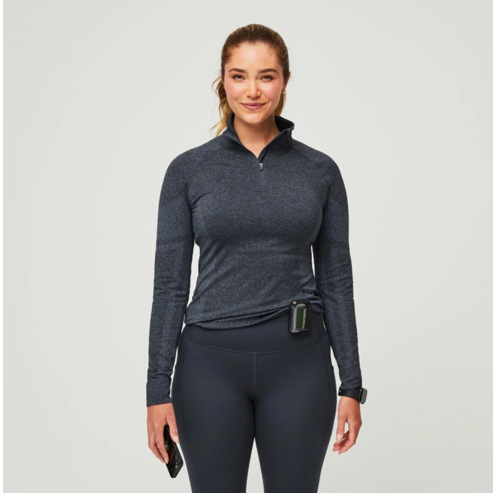 Figs Women's Night Sky Salta Performance Zip Medium